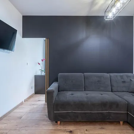 Posnania Parking Samodzielne Zameldowanie 24h *